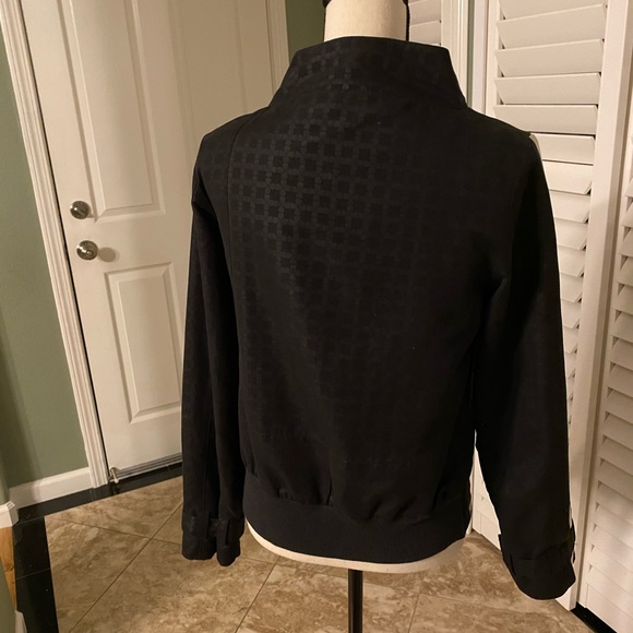 Puma Ferrari driving jacket. - Picture 5 of 7